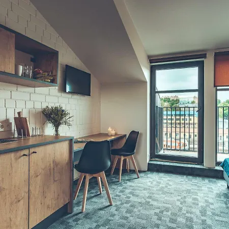 酒店 Self Check-in Railway