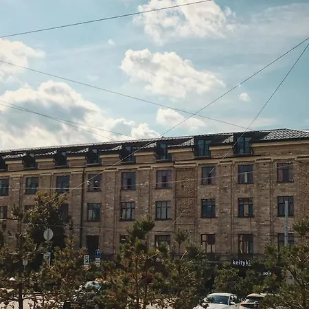Self Check-in Railway Viešbutis 3*