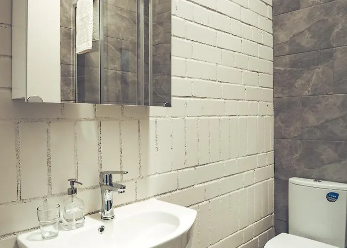 Self Check-in Railway فندق