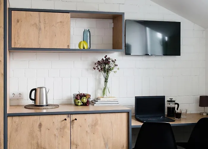 Self Check-in Railway Szálloda 3*