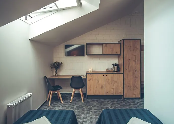 Self Check-in Railway Hotel 3*